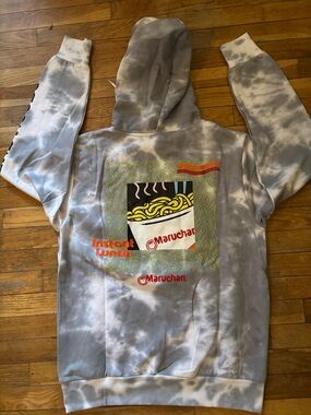 BNWT Gray Tie-Dye Graphic Hoodie - Instant Lunch Print